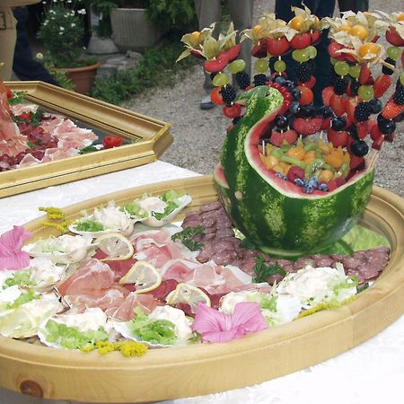 拉瓦莱 La Palsa酒店 外观 照片